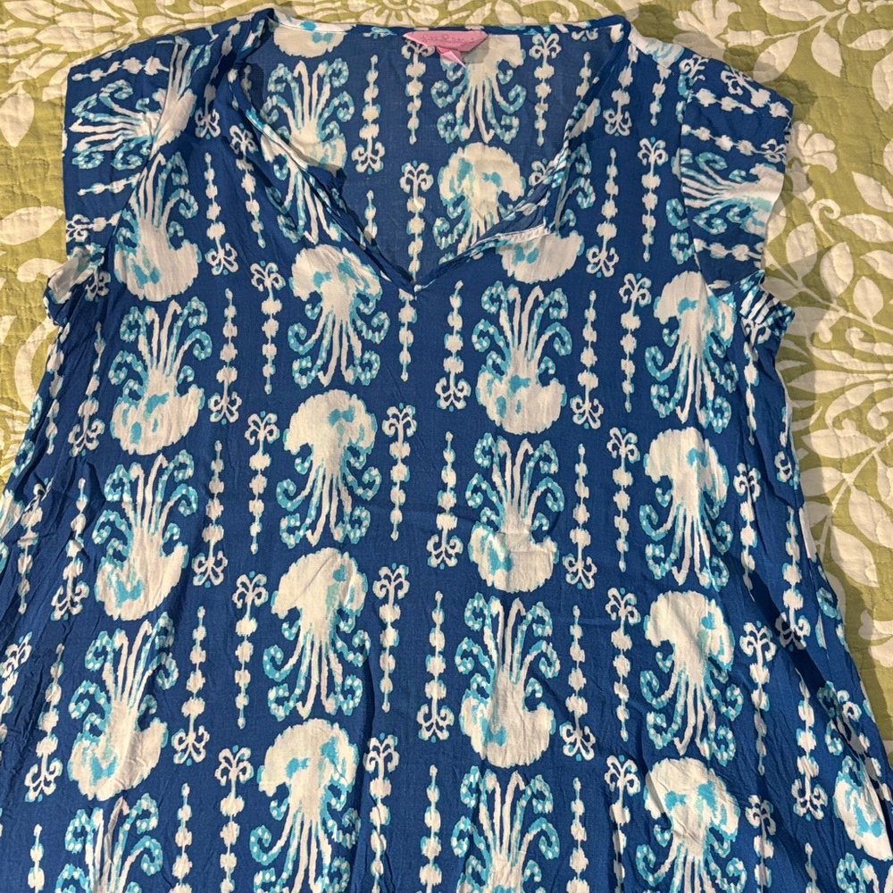 Lilly Pulitzer Blue and White Blouse